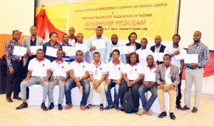 A cross section of the 2014/2015 beneficiaries of the Shell Petroleum Development Company of Nigeria Limited JV Internship programme at their graduation on Friday, October 30, 2015. The Annual Programme is sponsored by the SPDC JV in collaboration with the Petroleum Technology Association of Nigeria, PETAN, to build capacity of Nigerian Geology and Engineering graduates.