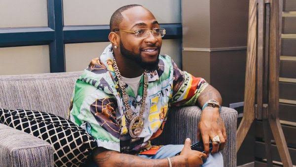 Davido receives huge amounts after asking colleagues for 1m