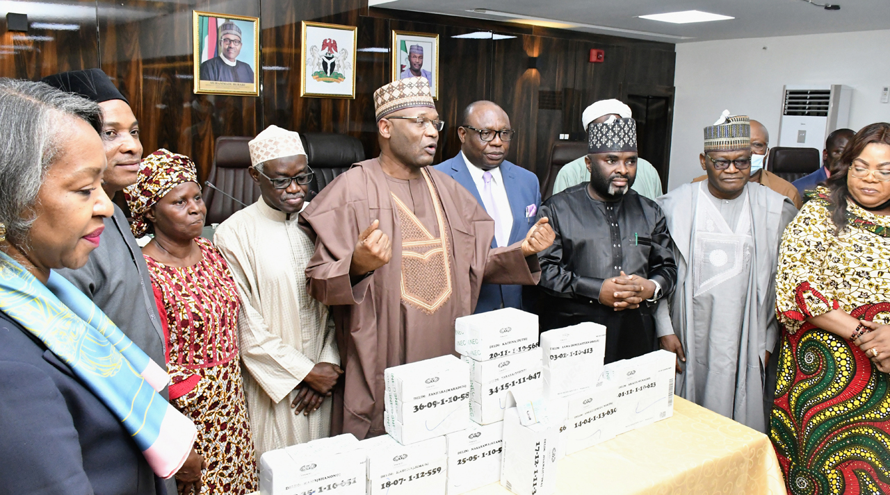 2023: INEC Kicks-off Distribution of PVCs in Lagos