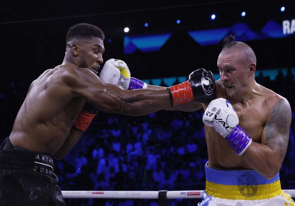 JUST IN: Usyk retains titles after beating Anthony Joshua in split decision