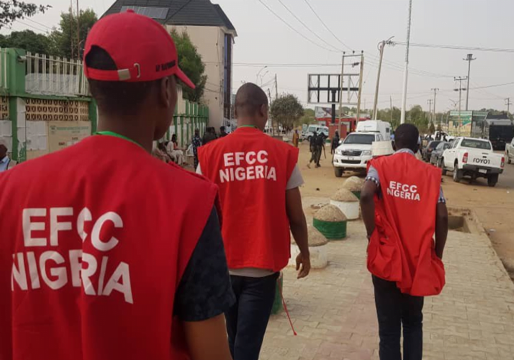 EFCC moves to interrogate 13 Ebonyi LG chairmen over alleged N2bn road contract fraud