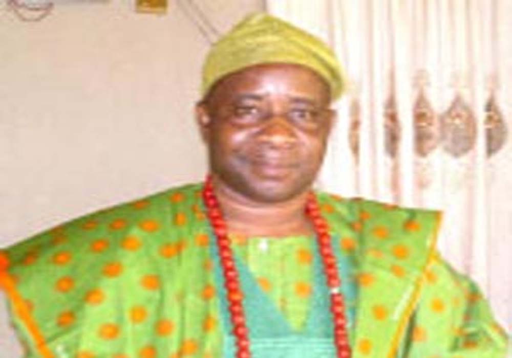 Developing: Thugs Sack Lagos Oba from Palace