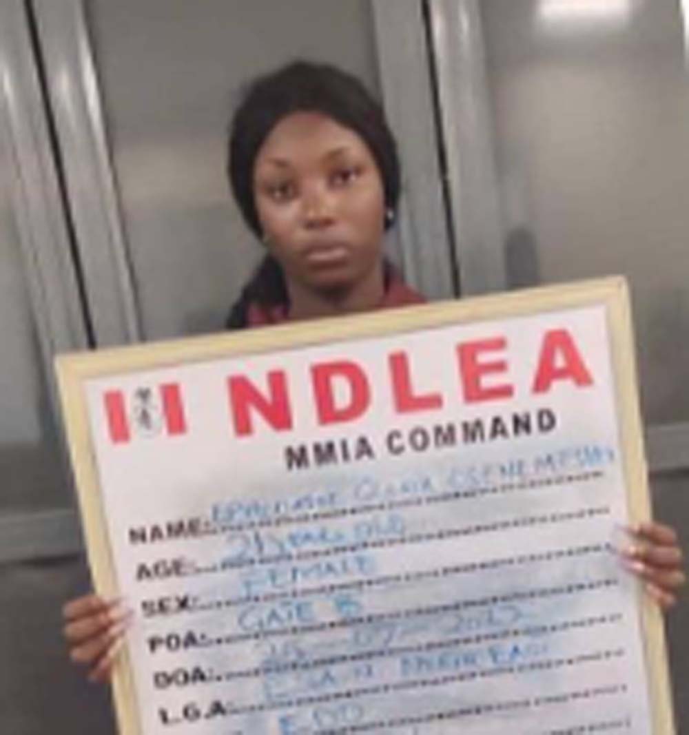 NDLEA arrest YoungLady with 225mg Sachet of Tramadol at Lagos airport