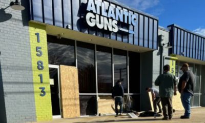 Suspected Thieves Break Into Gun Store, Escape With Long Rifles In Us