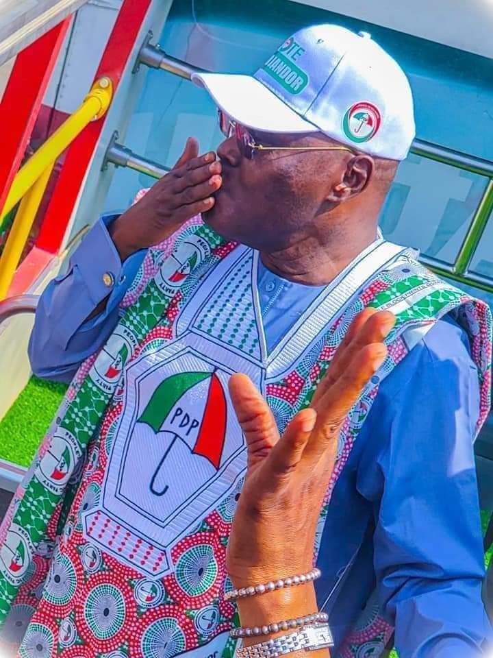 2023: It Is Time To Liberate Yourselves – Atiku Tells Lagosians As He Vows To Restructure Nigeria