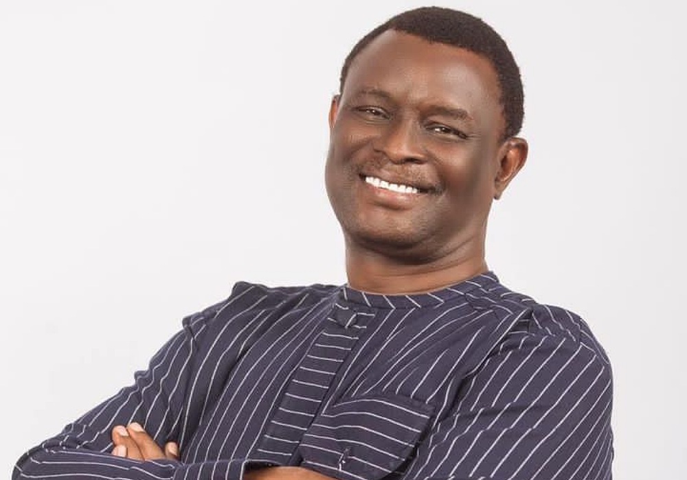 Mike Bamiloye Tackles Tems After Tagging Herself "GOAT"