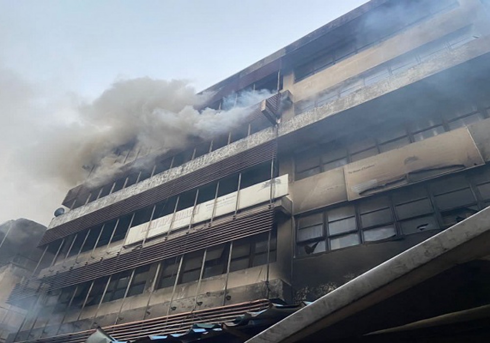 BREAKING: Fire Guts Lagos Market, Cause Unknown